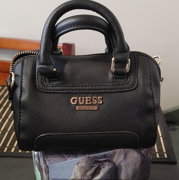 Guess Handbags - Guess crossbody